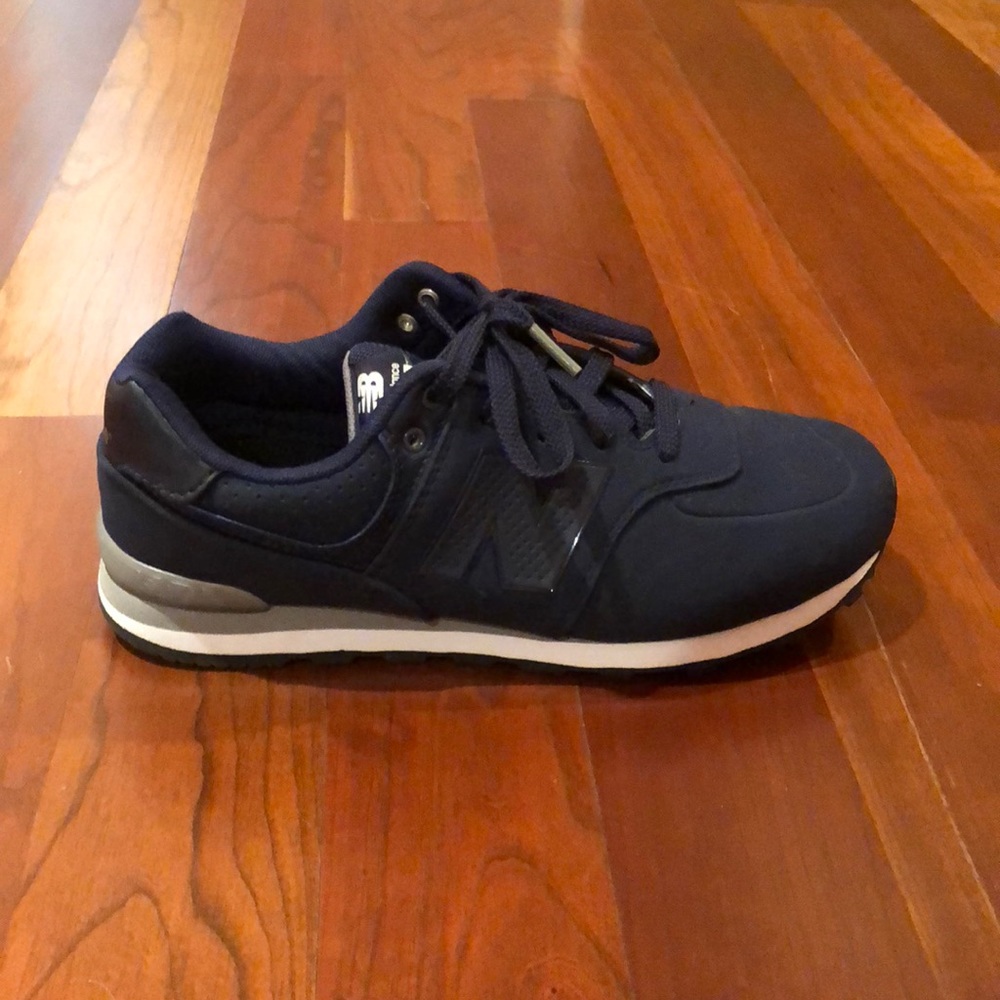 new balances 574